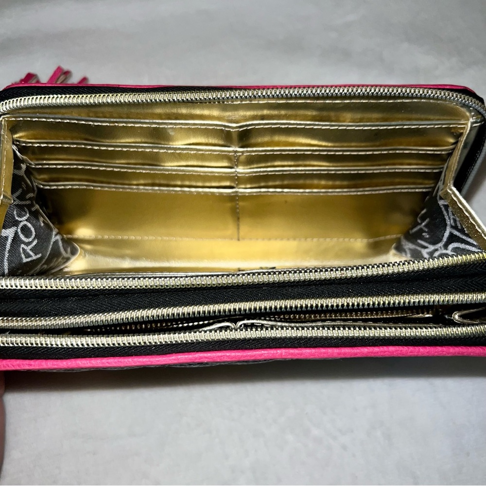 Betsey Johnson ZA Heart Stitch Design Wallet with Tassel & Heart Lock Logo Charm - Picture 12 of 15